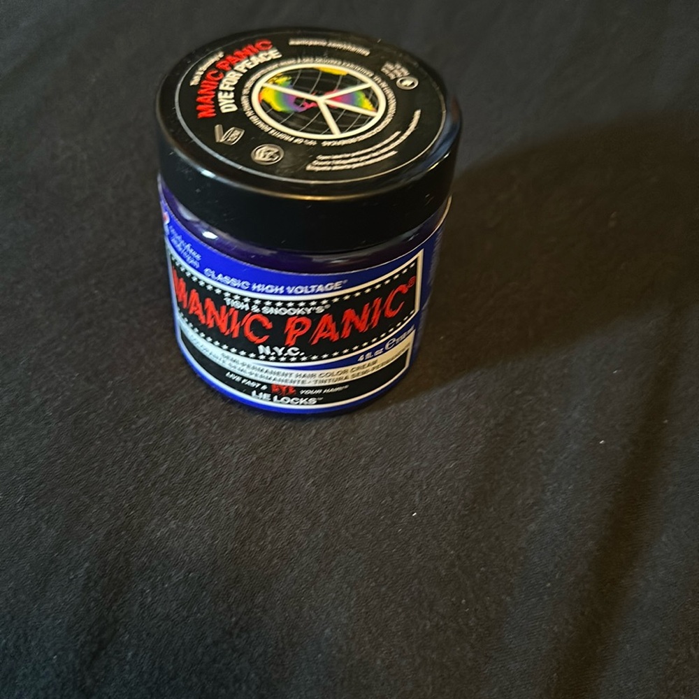 Manic panic hair dye